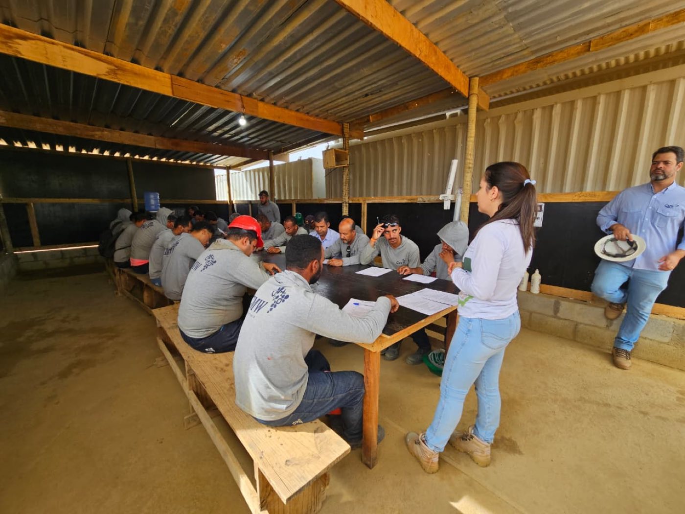 Educação ambiental com trabalhadores em canteiro